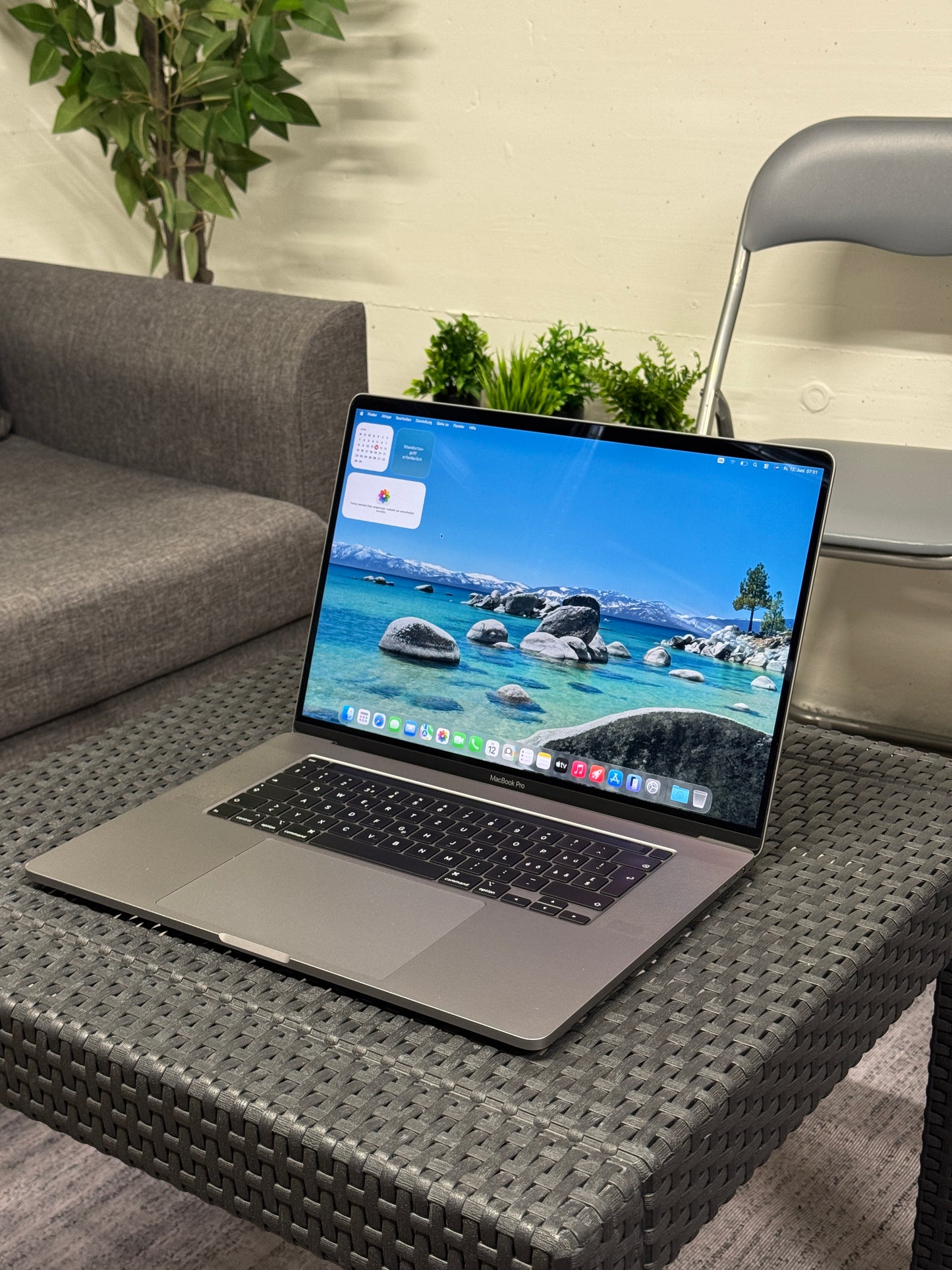 MacBook Pro 16inch, Intel i9, 64GB RAM, 1TB SSD