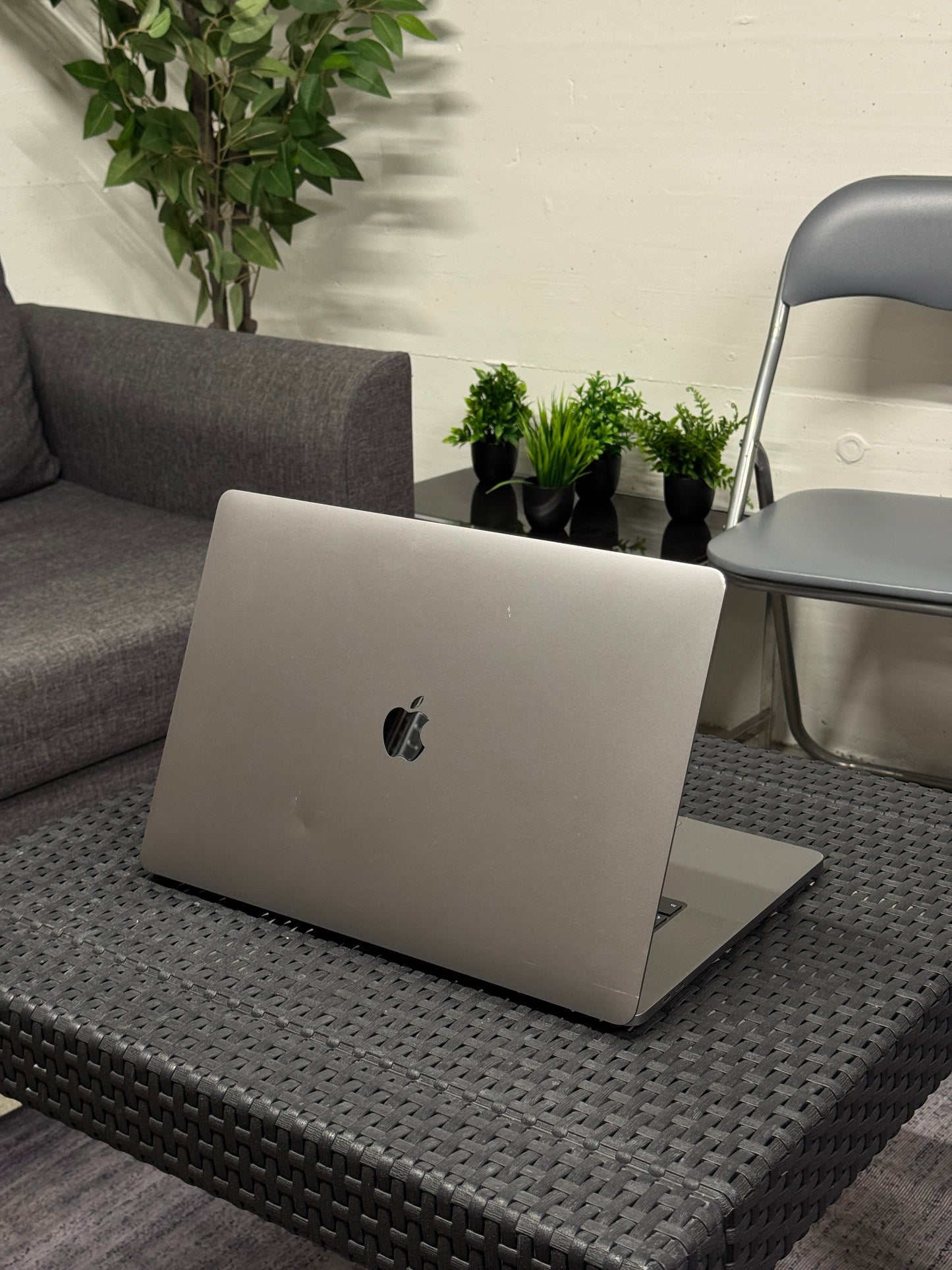 MacBook Pro 16inch, Intel i9, 64GB RAM, 1TB SSD