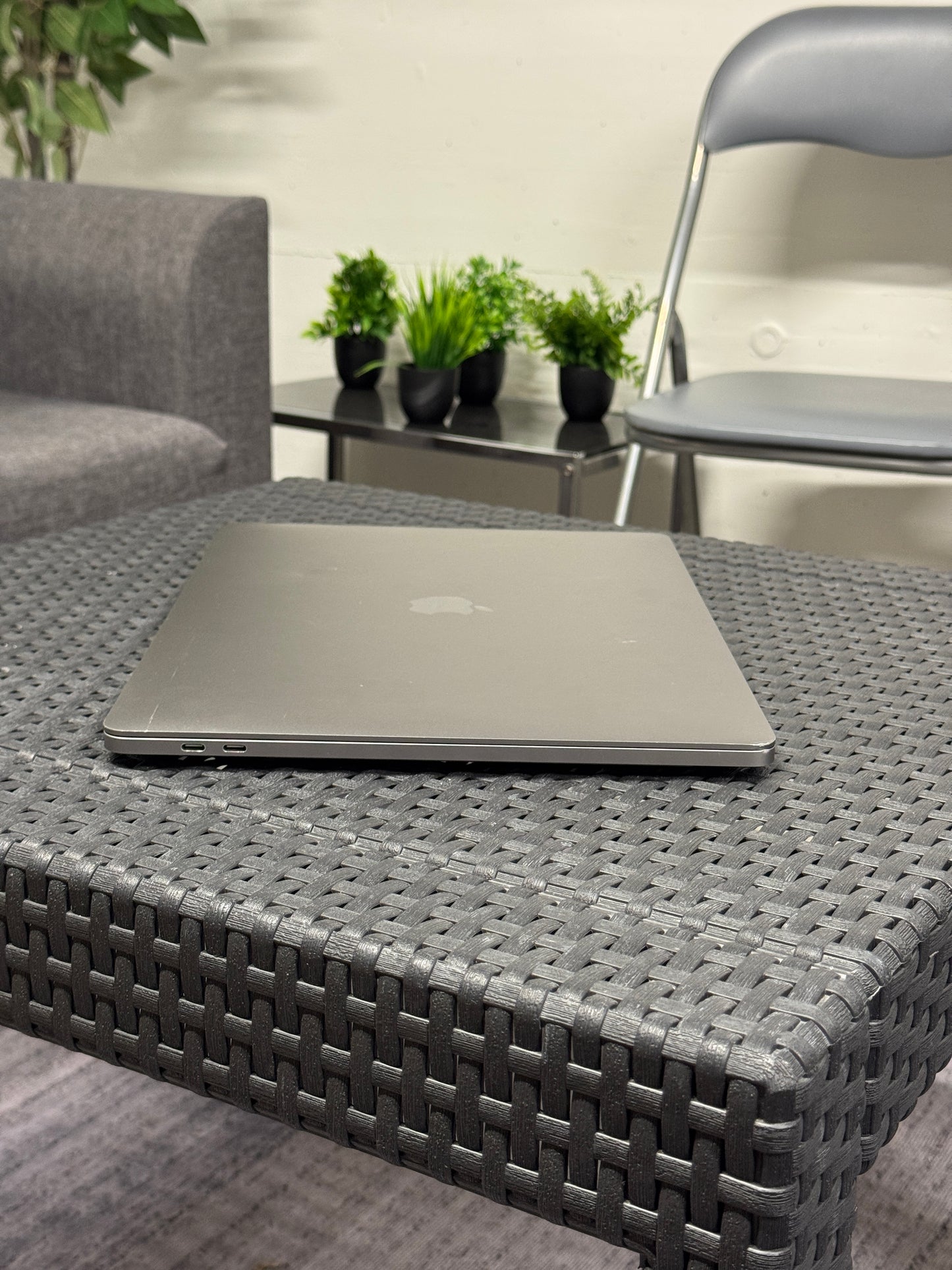 MacBook Pro 16inch, Intel i9, 64GB RAM, 1TB SSD
