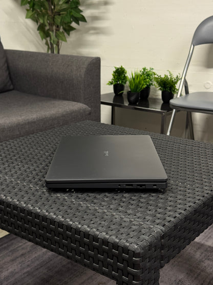 Dell Pro Max 14, Ultra 7 255H, 16GB RAM, 512 GB SSD