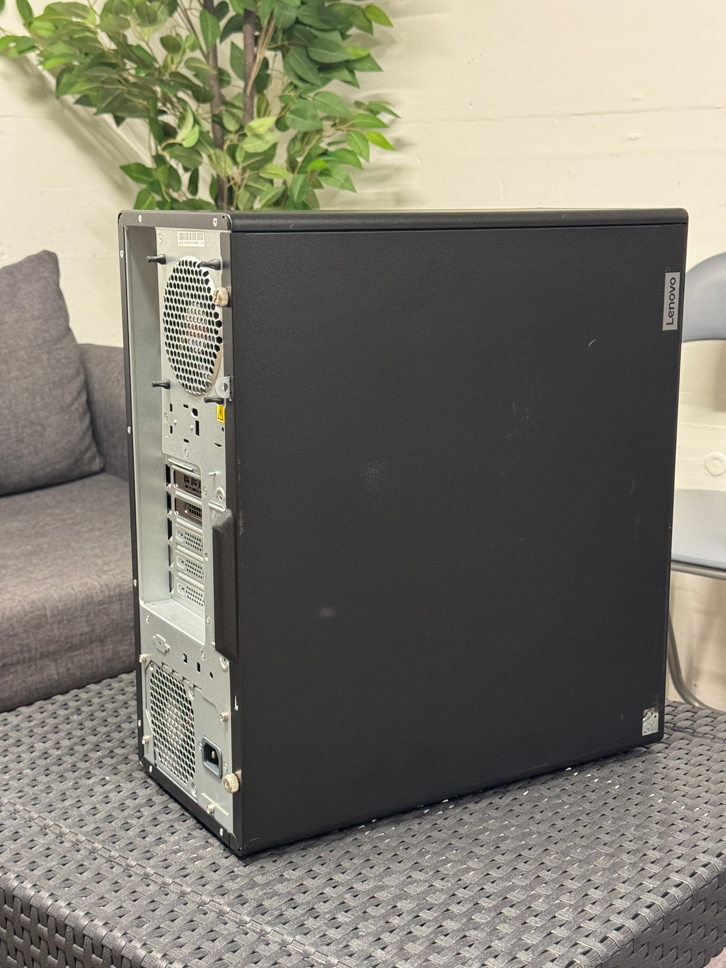 Lenovo ThinkStation P3, i9-13900, 32GB RAM, Nvidia RTX A2000