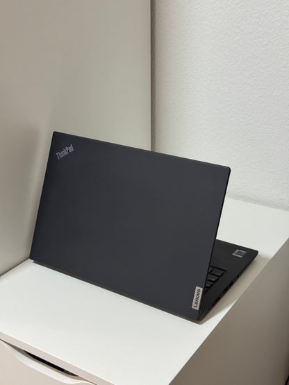 Lenovo Thinkpad T14s Gen2, i5-11th, 16GB RAM, 256GB SSD