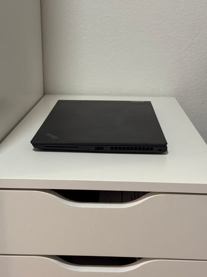 Lenovo Thinkpad T14s Gen2, i5-11th, 16GB RAM, 256GB SSD